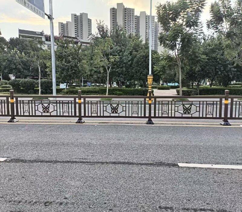 Butterfly Road guardrail4