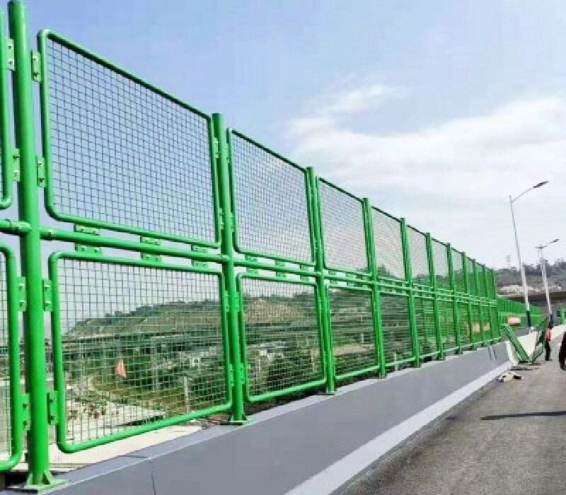 High speed isolation barrier guardrail