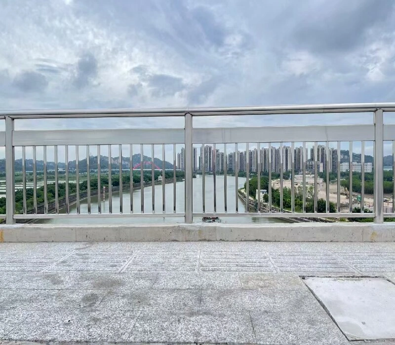 bridge guardrail