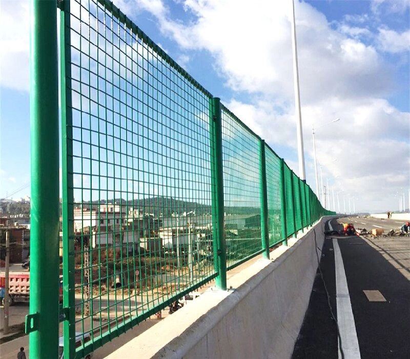 Top 3 Reasons to Choose Guardrail Mesh for Highway Safety Projects
